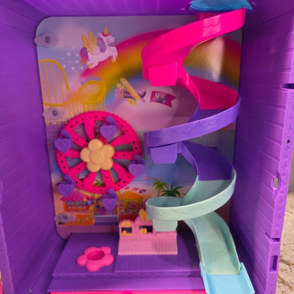 Polly Pocket Starlight Castle Unicorn Party Suitcase Playset HKV43 Pink Purple